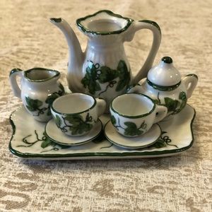 Mini tea set